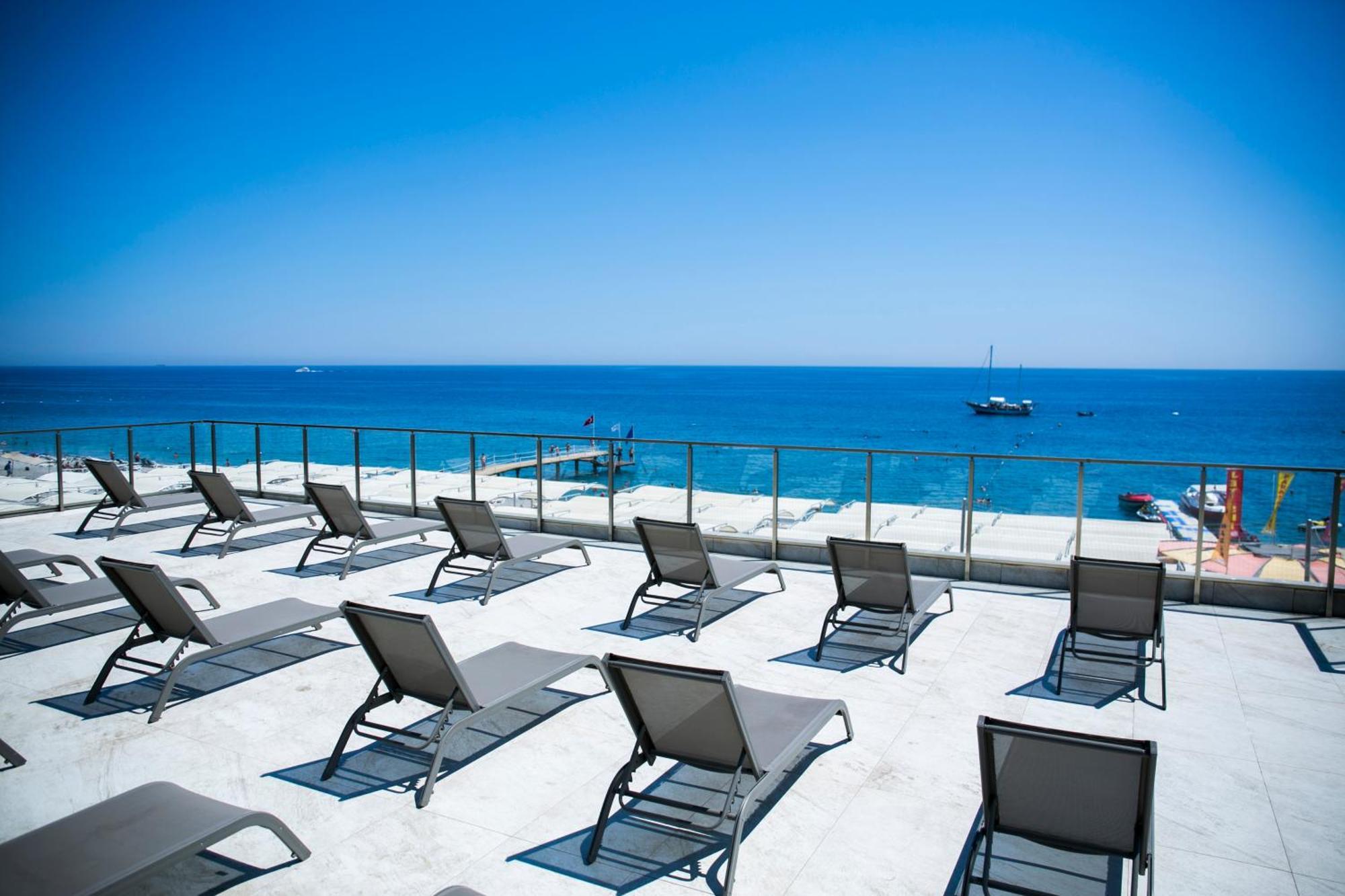Sailor'S Beach Club เกเมร์ ภายนอก รูปภาพ